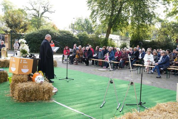 Erntedank- und Friedensfest im Rahmen der BNE-Aktionstage im Tierpark + Fossilium Bochum 